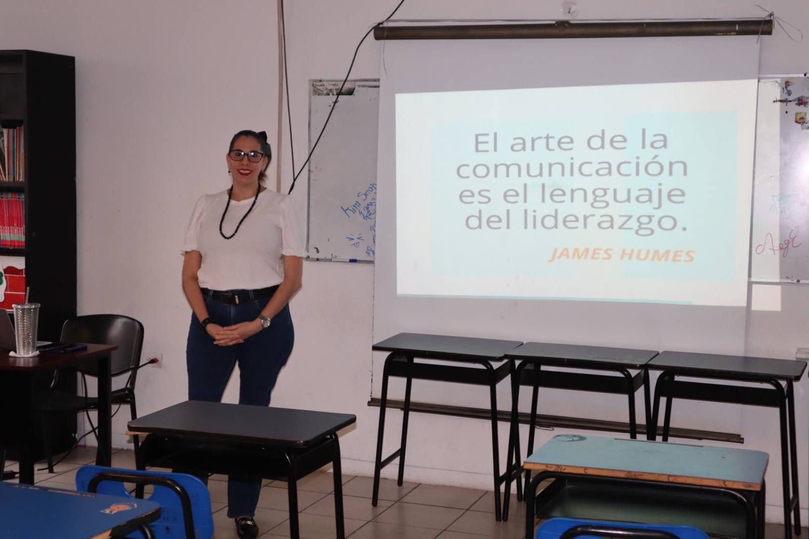 Capacitación, comunicación afectiva y organizacional para el personal administrativo