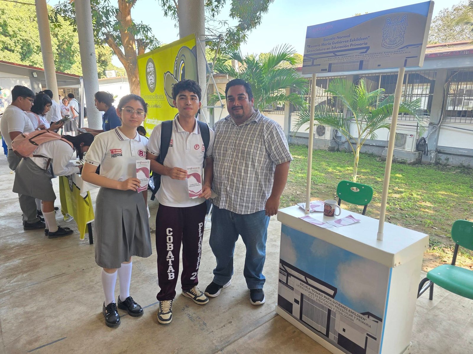 Participación en la Feria Profesiográfica del COBATAB Plantel No. 27